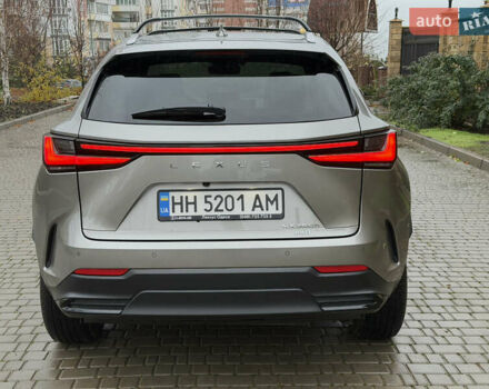 Сірий Лексус НХ, об'ємом двигуна 2.49 л та пробігом 13 тис. км за 54000 $, фото 6 на Automoto.ua