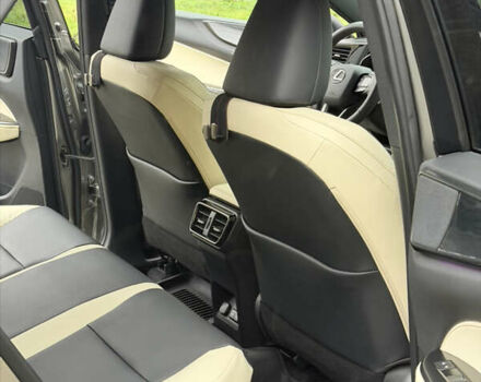 Сірий Лексус НХ, об'ємом двигуна 2.49 л та пробігом 13 тис. км за 54000 $, фото 21 на Automoto.ua