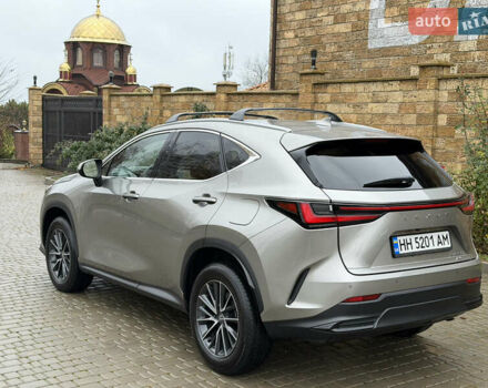 Сірий Лексус НХ, об'ємом двигуна 2.49 л та пробігом 13 тис. км за 54000 $, фото 24 на Automoto.ua