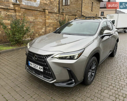 Сірий Лексус НХ, об'ємом двигуна 2.49 л та пробігом 13 тис. км за 54000 $, фото 30 на Automoto.ua