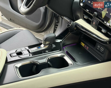 Сірий Лексус НХ, об'ємом двигуна 2.49 л та пробігом 13 тис. км за 54000 $, фото 20 на Automoto.ua