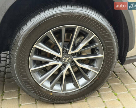 Сірий Лексус НХ, об'ємом двигуна 2.49 л та пробігом 13 тис. км за 54000 $, фото 15 на Automoto.ua