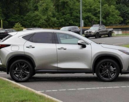 Сірий Лексус НХ, об'ємом двигуна 2.5 л та пробігом 4 тис. км за 38000 $, фото 3 на Automoto.ua