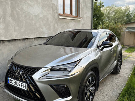 Лексус НХ 2015 у Львові на Automoto.ua Сірий Лексус НХ, об'ємом двигуна 2 л та пробігом 103 тис. км за 25000 $, фото 1 на Automoto.ua