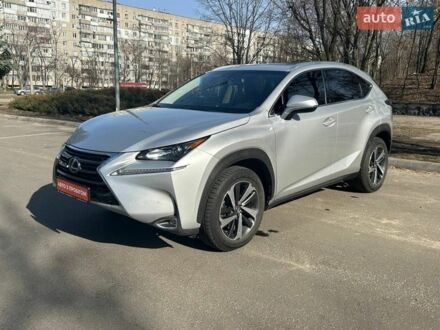 Серый Лексус НХ, объемом двигателя 2 л и пробегом 176 тыс. км за 20000 $, фото 1 на Automoto.ua