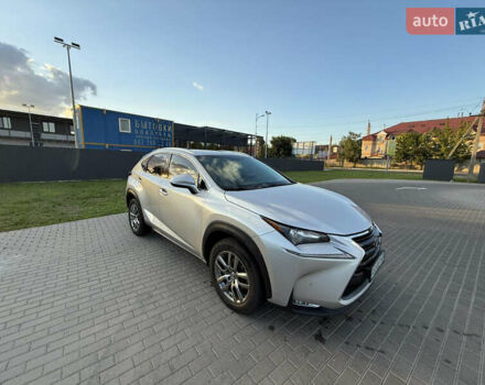 Сірий Лексус НХ, об'ємом двигуна 2 л та пробігом 128 тис. км за 27000 $, фото 1 на Automoto.ua