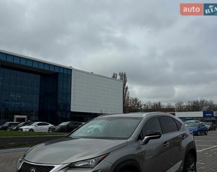 Сірий Лексус НХ, об'ємом двигуна 2 л та пробігом 158 тис. км за 22700 $, фото 1 на Automoto.ua