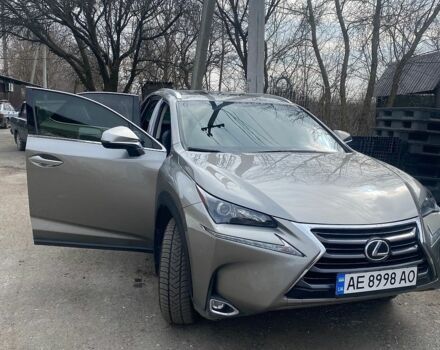 Серый Лексус НХ, объемом двигателя 2 л и пробегом 90 тыс. км за 20500 $, фото 1 на Automoto.ua