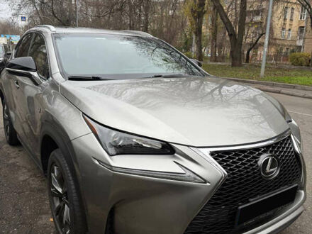 Сірий Лексус НХ, об'ємом двигуна 2 л та пробігом 106 тис. км за 25000 $, фото 1 на Automoto.ua