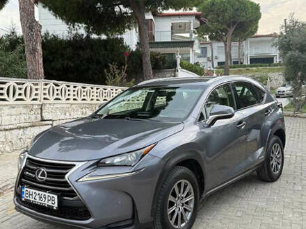 Серый Лексус НХ, объемом двигателя 2.49 л и пробегом 185 тыс. км за 25000 $, фото 1 на Automoto.ua