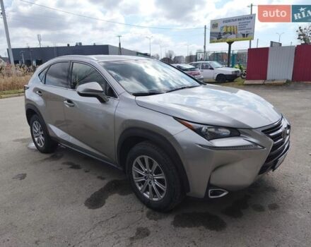 Сірий Лексус НХ, об'ємом двигуна 2 л та пробігом 110 тис. км за 21800 $, фото 1 на Automoto.ua