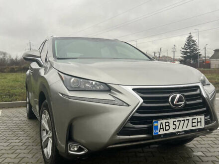 Серый Лексус НХ, объемом двигателя 2 л и пробегом 97 тыс. км за 26500 $, фото 1 на Automoto.ua