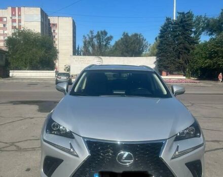 Сірий Лексус НХ, об'ємом двигуна 2 л та пробігом 118 тис. км за 25000 $, фото 1 на Automoto.ua