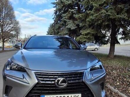 Серый Лексус НХ, объемом двигателя 2 л и пробегом 140 тыс. км за 23500 $, фото 1 на Automoto.ua