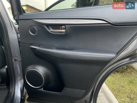 Сірий Лексус НХ, об'ємом двигуна 2 л та пробігом 114 тис. км за 26200 $, фото 1 на Automoto.ua