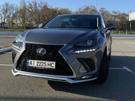 Лексус НХ 2018 в Киеве на Automoto.ua Серый Лексус НХ, объемом двигателя 2 л и пробегом 103 тыс. км за 27000 $, фото 1 на Automoto.ua