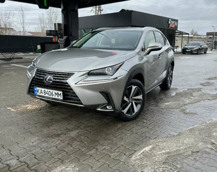 Серый Лексус НХ, объемом двигателя 2.49 л и пробегом 120 тыс. км за 29300 $, фото 1 на Automoto.ua