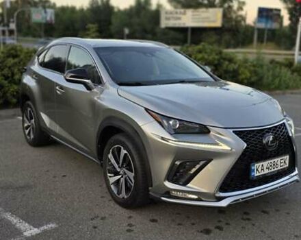 Сірий Лексус НХ, об'ємом двигуна 2 л та пробігом 51 тис. км за 27300 $, фото 1 на Automoto.ua