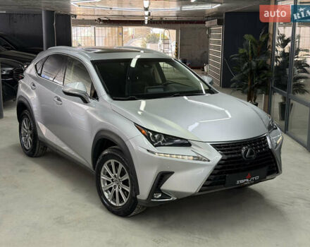 Серый Лексус НХ, объемом двигателя 2 л и пробегом 86 тыс. км за 24500 $, фото 1 на Automoto.ua