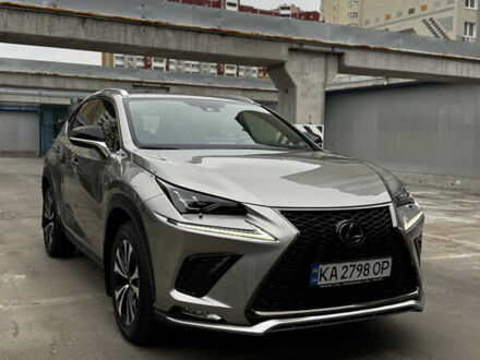 Сірий Лексус НХ, об'ємом двигуна 2 л та пробігом 82 тис. км за 33000 $, фото 1 на Automoto.ua