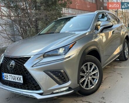 Серый Лексус НХ, объемом двигателя 2 л и пробегом 130 тыс. км за 26800 $, фото 1 на Automoto.ua