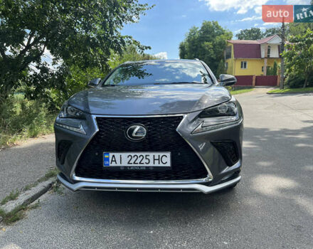 Сірий Лексус НХ, об'ємом двигуна 2 л та пробігом 109 тис. км за 26500 $, фото 1 на Automoto.ua