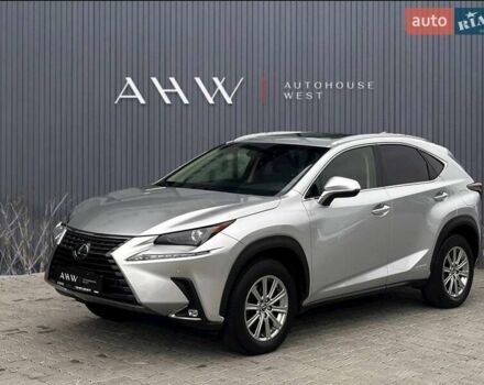 Серый Лексус НХ, объемом двигателя 2.49 л и пробегом 100 тыс. км за 29900 $, фото 1 на Automoto.ua