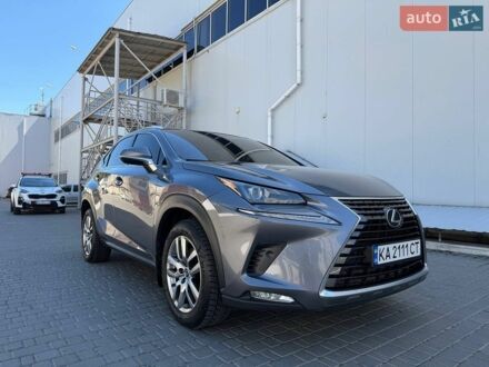 Сірий Лексус НХ, об'ємом двигуна 2 л та пробігом 153 тис. км за 27250 $, фото 1 на Automoto.ua