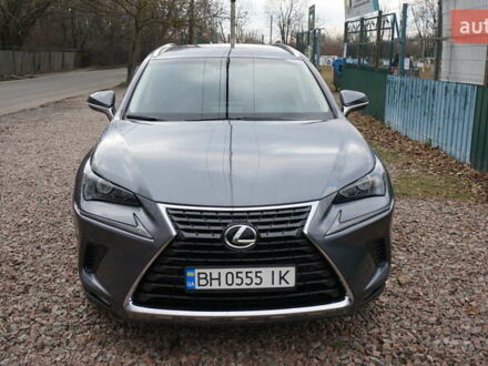 Лексус НХ 2018 у Одесі на Automoto.ua Сірий Лексус НХ, об'ємом двигуна 2 л та пробігом 71 тис. км за 33200 $, фото 1 на Automoto.ua