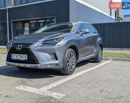 Серый Лексус НХ, объемом двигателя 2 л и пробегом 109 тыс. км за 20000 $, фото 1 на Automoto.ua