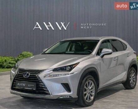 Серый Лексус НХ, объемом двигателя 2.49 л и пробегом 100 тыс. км за 29900 $, фото 1 на Automoto.ua