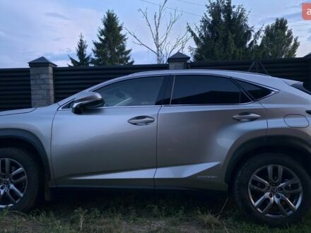 Сірий Лексус НХ, об'ємом двигуна 2.5 л та пробігом 67 тис. км за 38800 $, фото 1 на Automoto.ua