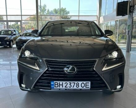 Серый Лексус НХ, объемом двигателя 2 л и пробегом 64 тыс. км за 28500 $, фото 1 на Automoto.ua
