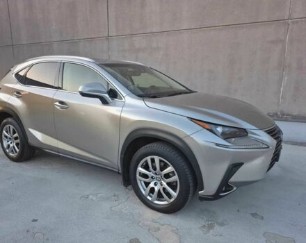 Сірий Лексус НХ, об'ємом двигуна 2 л та пробігом 75 тис. км за 16700 $, фото 1 на Automoto.ua