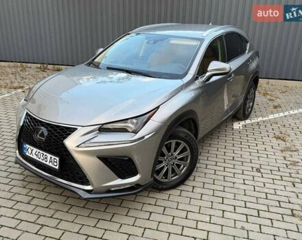 Серый Лексус НХ, объемом двигателя 2 л и пробегом 35 тыс. км за 24999 $, фото 1 на Automoto.ua