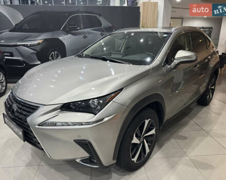 Сірий Лексус НХ, об'ємом двигуна 2 л та пробігом 26 тис. км за 29990 $, фото 1 на Automoto.ua