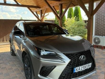 Сірий Лексус НХ, об'ємом двигуна 2 л та пробігом 149 тис. км за 29000 $, фото 1 на Automoto.ua