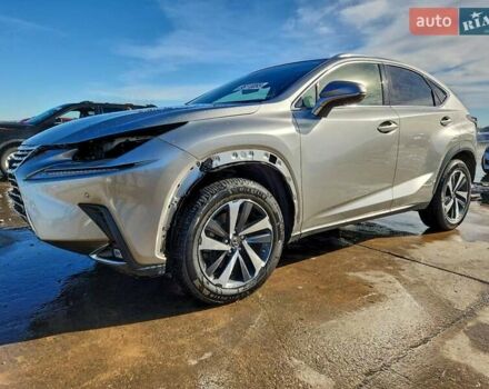 Сірий Лексус НХ, об'ємом двигуна 2 л та пробігом 73 тис. км за 11100 $, фото 1 на Automoto.ua