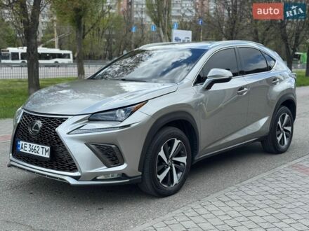 Сірий Лексус НХ, об'ємом двигуна 2 л та пробігом 82 тис. км за 27950 $, фото 1 на Automoto.ua