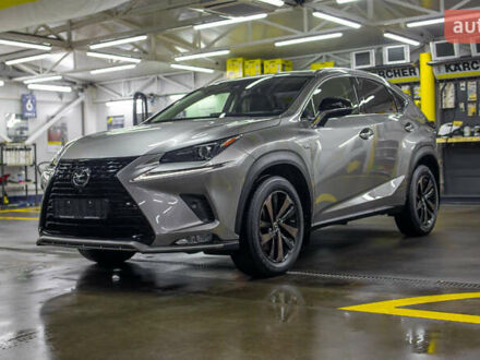 Серый Лексус НХ, объемом двигателя 2 л и пробегом 29 тыс. км за 35200 $, фото 1 на Automoto.ua