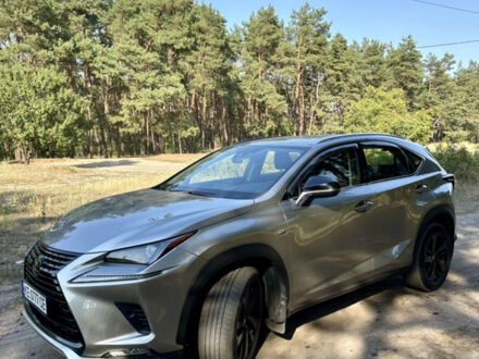 Сірий Лексус НХ, об'ємом двигуна 1.99 л та пробігом 90 тис. км за 37777 $, фото 1 на Automoto.ua
