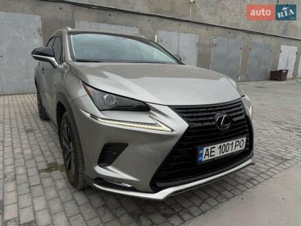 Лексус НХ 2020 у Кам'янське (Дніпродзержинськ) на Automoto.ua Сірий Лексус НХ, об'ємом двигуна 2 л та пробігом 48 тис. км за 32000 $, фото 1 на Automoto.ua