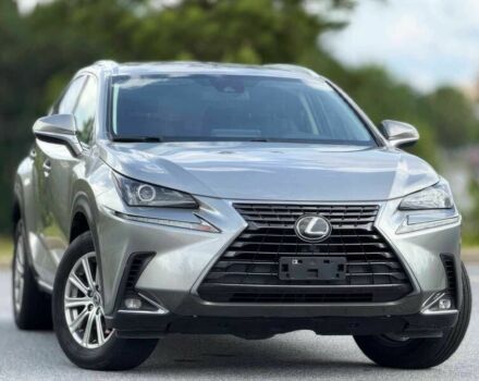 Сірий Лексус НХ, об'ємом двигуна 2 л та пробігом 30 тис. км за 23400 $, фото 1 на Automoto.ua