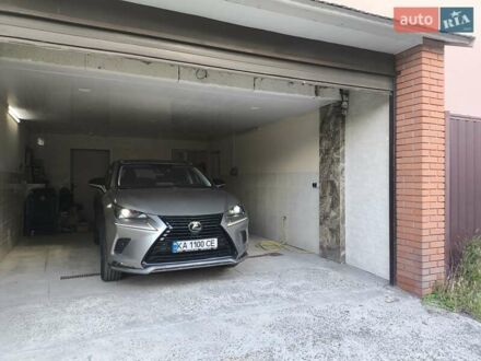 Лексус НХ 2020 в Киеве на Automoto.ua Серый Лексус НХ, объемом двигателя 1.99 л и пробегом 55 тыс. км за 28700 $, фото 1 на Automoto.ua