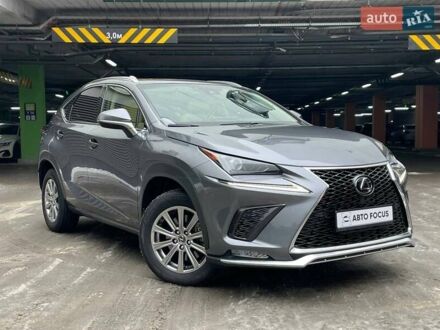 Серый Лексус НХ, объемом двигателя 2 л и пробегом 31 тыс. км за 28990 $, фото 1 на Automoto.ua
