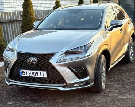 Сірий Лексус НХ, об'ємом двигуна 2 л та пробігом 15 тис. км за 32989 $, фото 1 на Automoto.ua