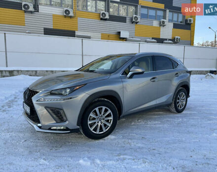 Серый Лексус НХ, объемом двигателя 2 л и пробегом 50 тыс. км за 26900 $, фото 1 на Automoto.ua