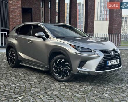 Сірий Лексус НХ, об'ємом двигуна 2.49 л та пробігом 50 тис. км за 40900 $, фото 1 на Automoto.ua
