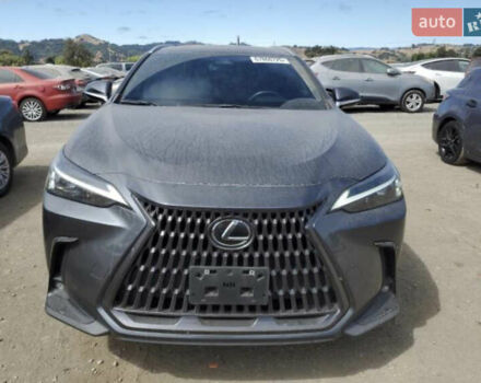 Сірий Лексус НХ, об'ємом двигуна 2 л та пробігом 82 тис. км за 28000 $, фото 1 на Automoto.ua