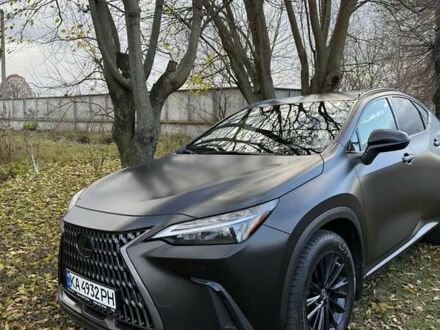 Серый Лексус НХ, объемом двигателя 2.49 л и пробегом 28 тыс. км за 46500 $, фото 1 на Automoto.ua